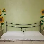 La Casa Dei Fiori Semesterbostad Assisi